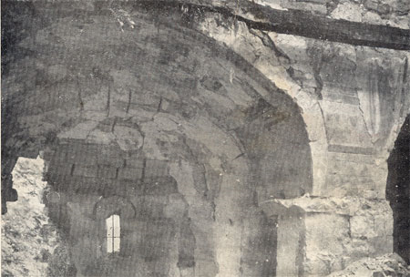 La chiesa prima del crollo